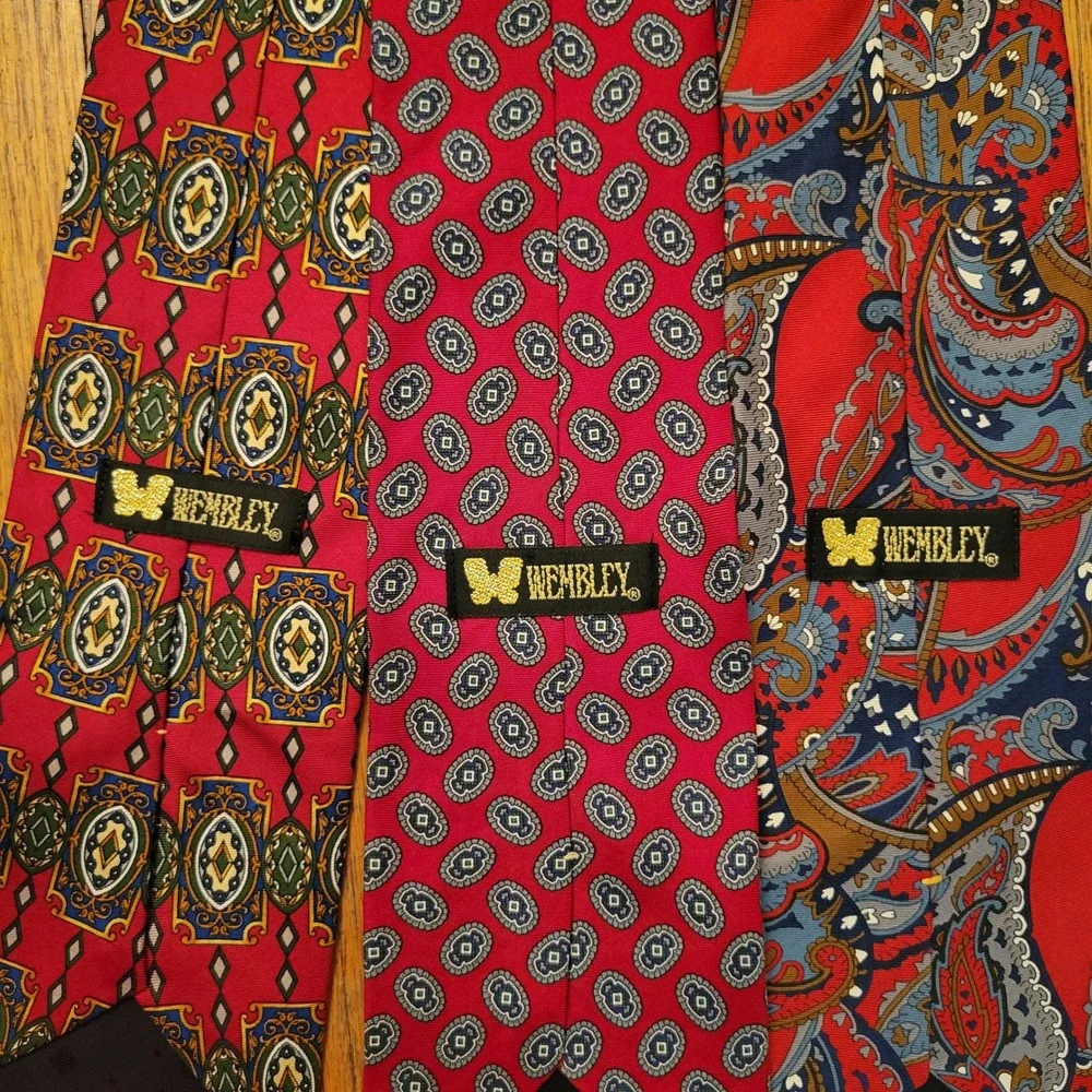 3 Vintage Wembley Power Tie Red Paisley Medallion Silk Geometric Preppy Academia